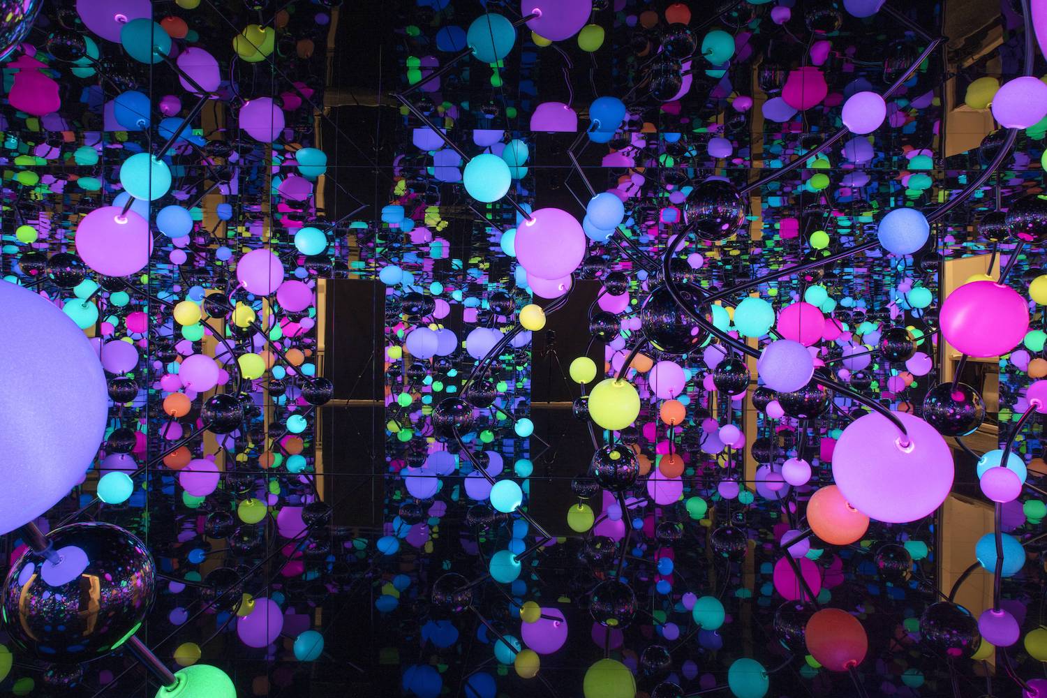 We saw the Yayoi Kusama robot at Louis Vuitton and it's terrifying